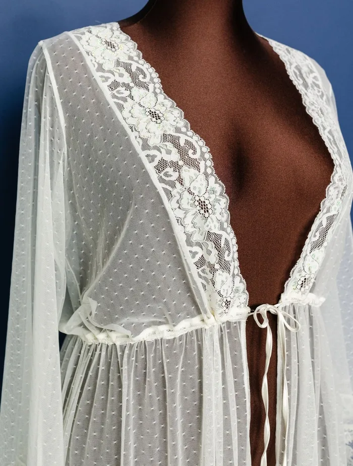 Mentionables Vibrators Lacy Dot Mesh Midi Robe Iridescent Cream