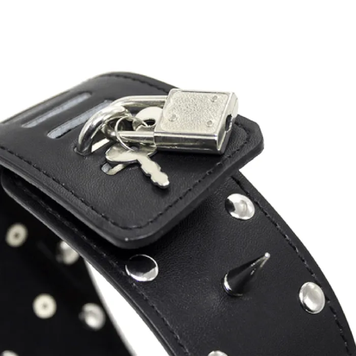 Restraints Love Plugs Spiked Leather Collar With Leash