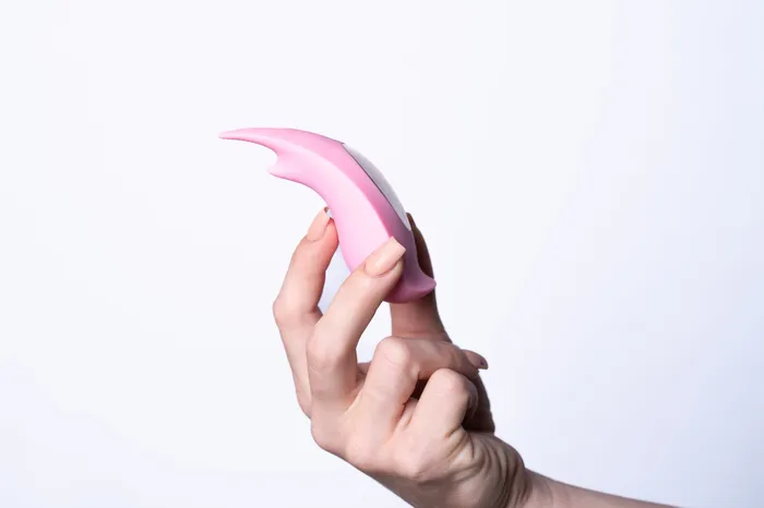 Maia Toys Female Sex Toys Sera Clitoral Layon Bullet Vibrator Pink Maia Toys Female Sex Toys Sera Clitoral Layon Bullet Vibrator Pink